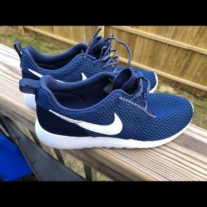NWOT Nike Sneakers